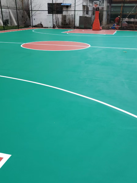 江西 球场长期使用易出现地面开裂
